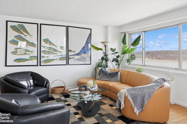 2621 Palisade Avenue 14C, Bronx, NY 10463