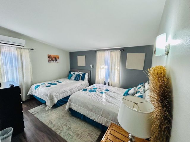 81 E Lakeshore Drive, Cherokee Village, AR 72529