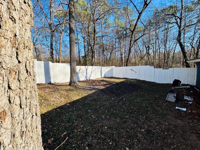 81 E Lakeshore Drive, Cherokee Village, AR 72529