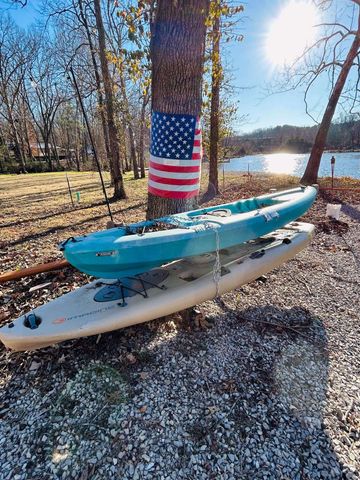 81 E Lakeshore Drive, Cherokee Village, AR 72529