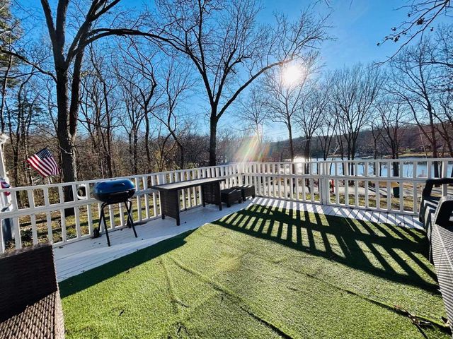 81 E Lakeshore Drive, Cherokee Village, AR 72529