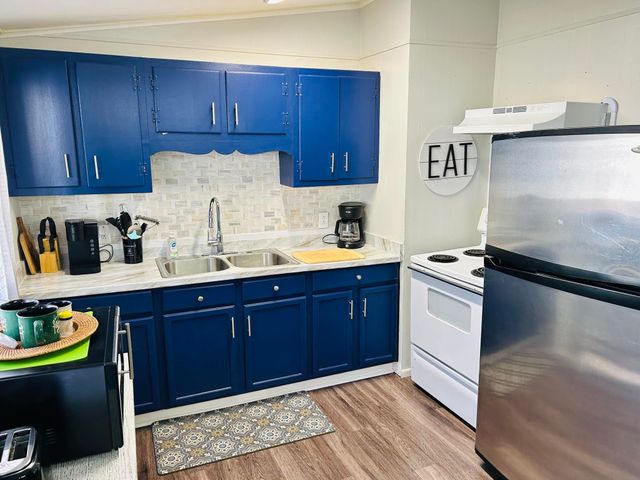 81 E Lakeshore Drive, Cherokee Village, AR 72529