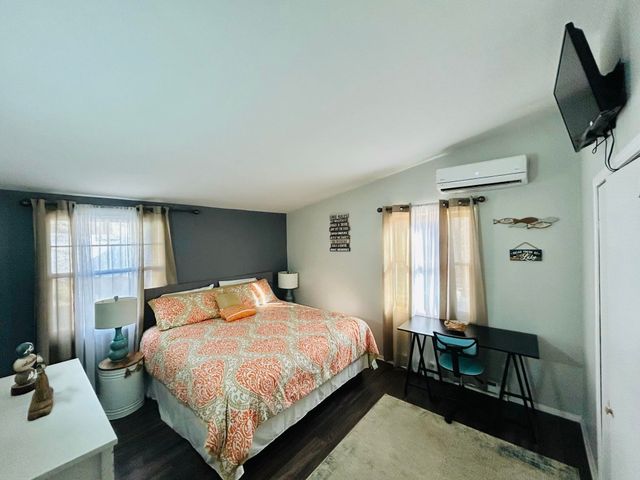 81 E Lakeshore Drive, Cherokee Village, AR 72529