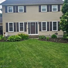 7662 Crimson Court, Mentor, OH 44060