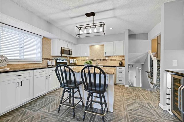 1300 E 153rd Street, Olathe, KS 66062