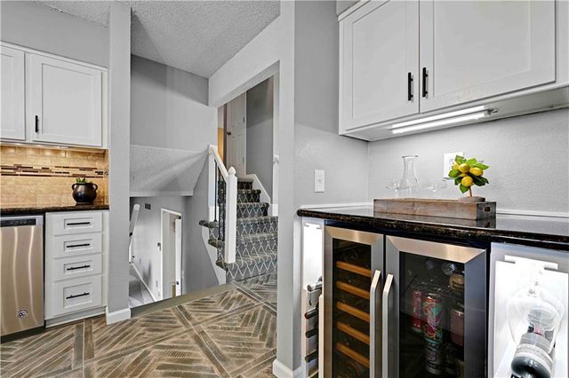 1300 E 153rd Street, Olathe, KS 66062