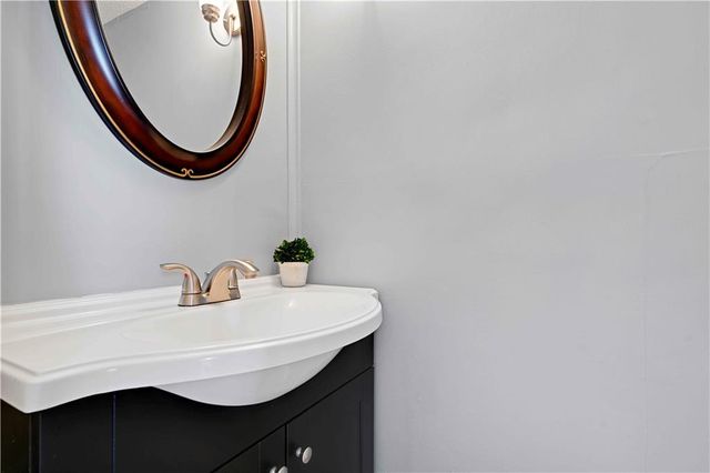 1300 E 153rd Street, Olathe, KS 66062