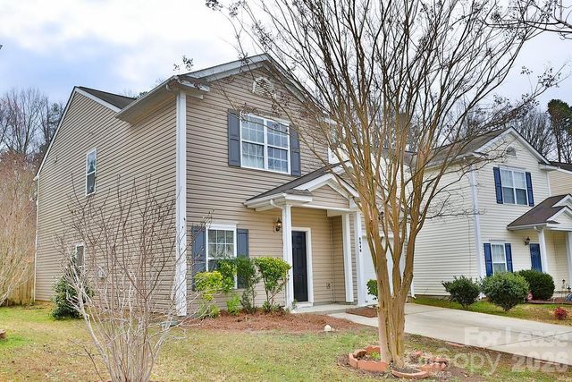 8946 Chalkstone Road, Charlotte, NC 28216