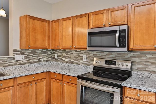8946 Chalkstone Road, Charlotte, NC 28216