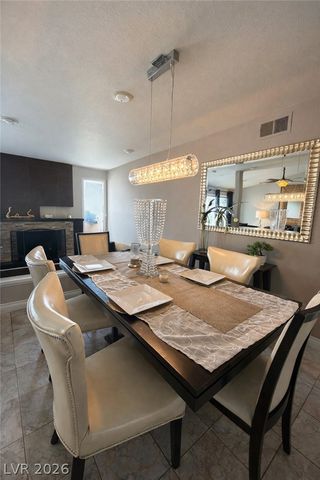 2728 Topaz Court, Las Vegas, NV 89121