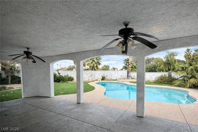 2728 Topaz Court, Las Vegas, NV 89121