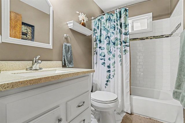 9559 E H J Avenue, Galesburg, MI 49053