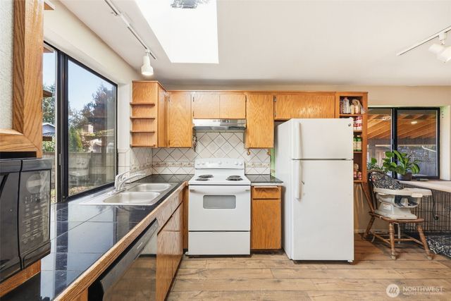 7218 194th Avenue E, Bonney Lake, WA 98391