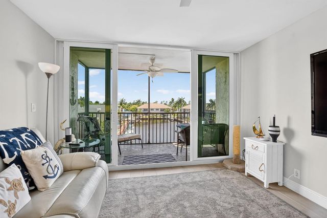 6 Royal Palm Way 409, Boca Raton, FL 33432