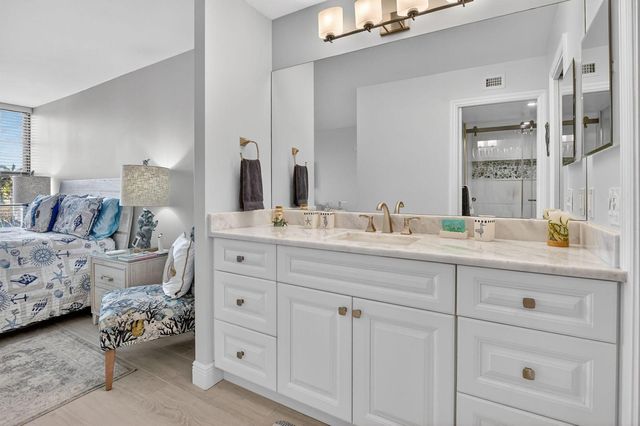 6 Royal Palm Way 409, Boca Raton, FL 33432