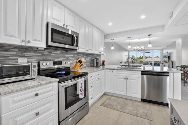 6 Royal Palm Way 409, Boca Raton, FL 33432