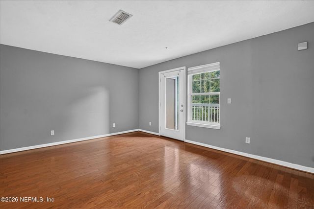 7701 TIMBERLIN PARK Boulevard 1427, Jacksonville, FL 32256