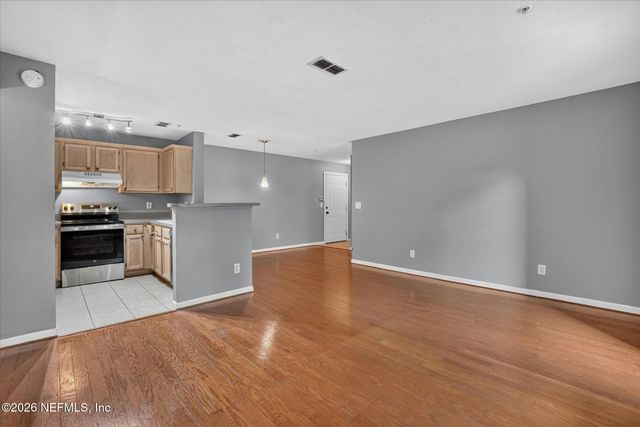 7701 TIMBERLIN PARK Boulevard 1427, Jacksonville, FL 32256