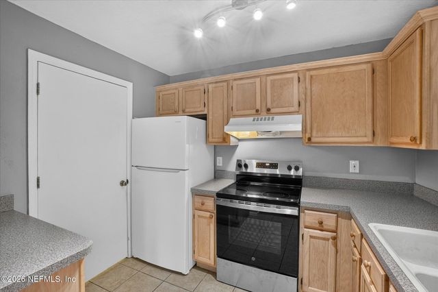 7701 TIMBERLIN PARK Boulevard 1427, Jacksonville, FL 32256