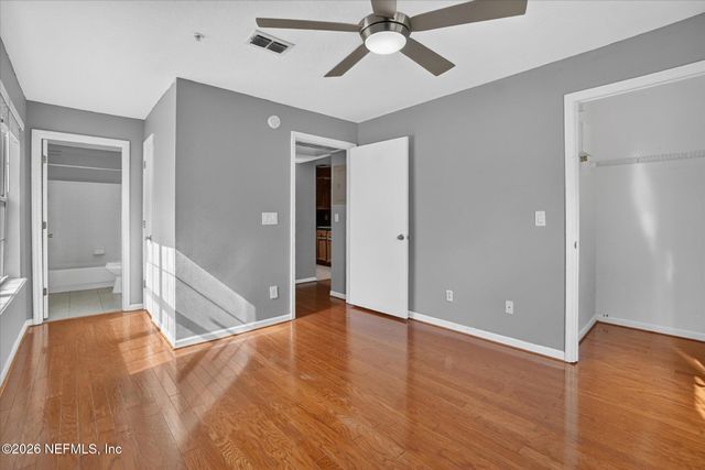 7701 TIMBERLIN PARK Boulevard 1427, Jacksonville, FL 32256