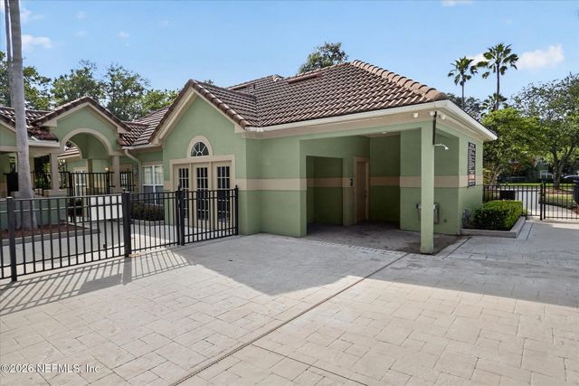 7701 TIMBERLIN PARK Boulevard 1427, Jacksonville, FL 32256
