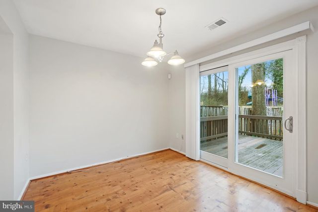 10 INGLESIDE CT, Rockville, MD 20850