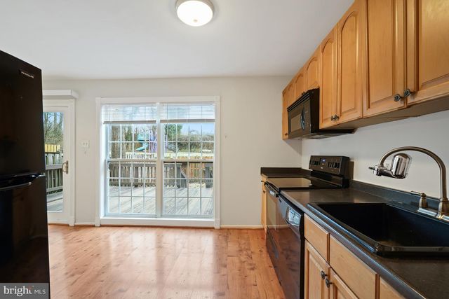 10 INGLESIDE CT, Rockville, MD 20850