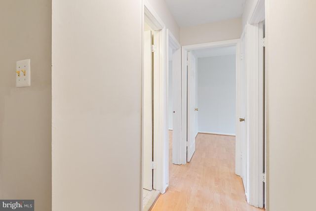 10 INGLESIDE CT, Rockville, MD 20850