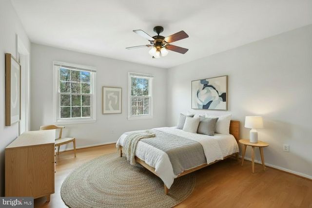 10 INGLESIDE CT, Rockville, MD 20850