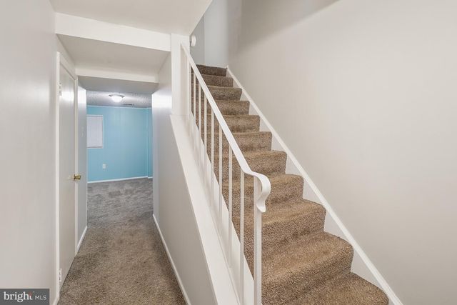 10 INGLESIDE CT, Rockville, MD 20850