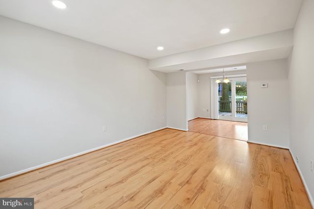 10 INGLESIDE CT, Rockville, MD 20850