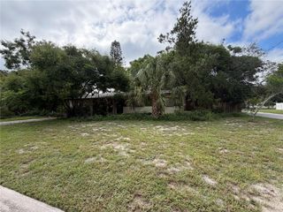 3216 W TYSON AVENUE, Tampa, FL 33611