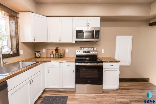 105 S Louise Ave S Avenue S, Worthing, SD 57077