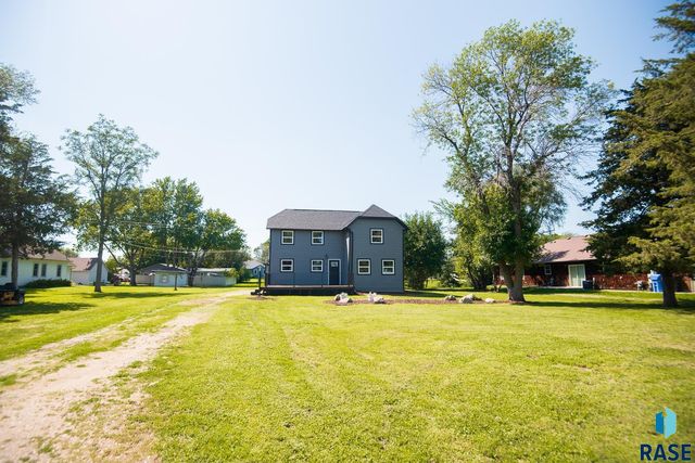 105 S Louise Ave S Avenue S, Worthing, SD 57077