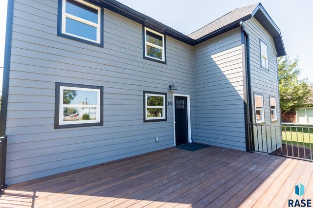 105 S Louise Ave S Avenue S, Worthing, SD 57077