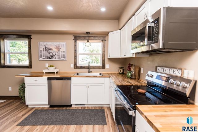 105 S Louise Ave S Avenue S, Worthing, SD 57077