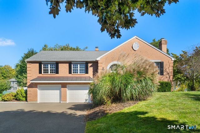 30 Briarwood Drive, Seymour, CT 06483