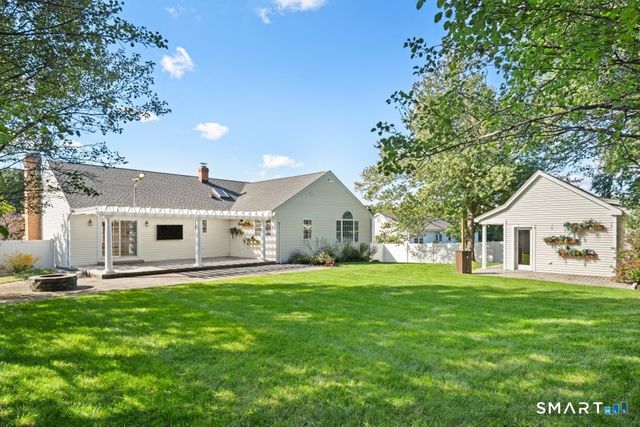 30 Briarwood Drive, Seymour, CT 06483