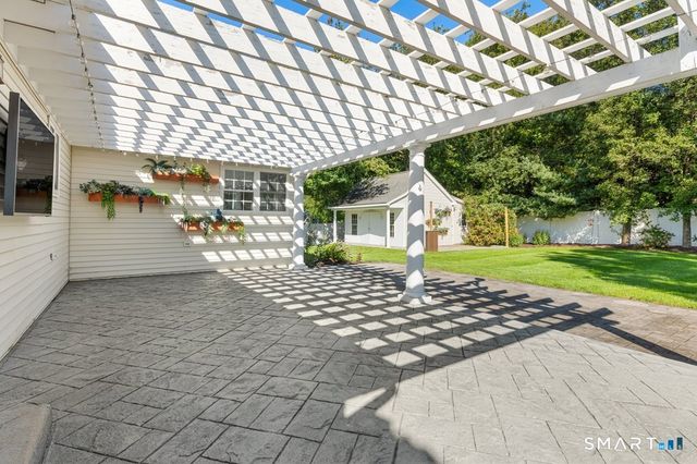 30 Briarwood Drive, Seymour, CT 06483