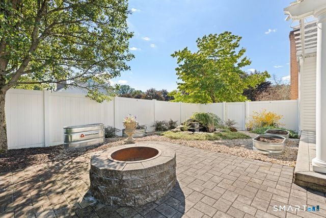 30 Briarwood Drive, Seymour, CT 06483