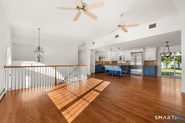 30 Briarwood Drive, Seymour, CT 06483