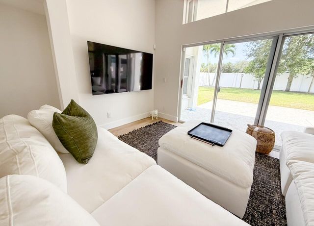 7895 Manor Forest Boulevard, Boynton Beach, FL 33436