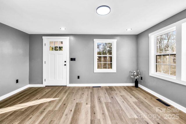 319 Hoyle Circle, Gastonia, NC 28052