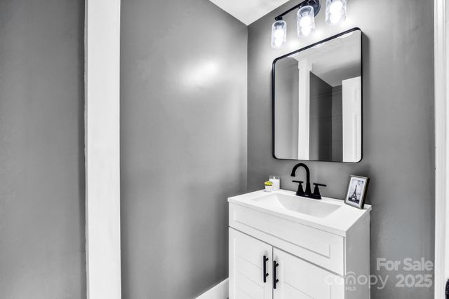 319 Hoyle Circle, Gastonia, NC 28052