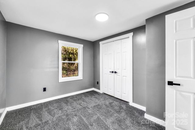 319 Hoyle Circle, Gastonia, NC 28052