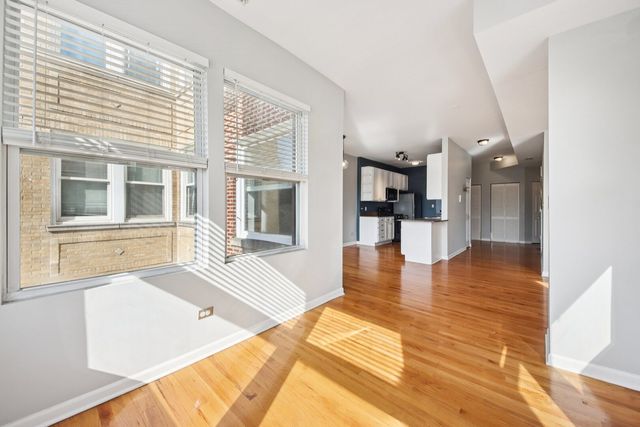 4907 N Lawndale Avenue 2, Chicago, IL 60625