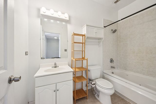 4907 N Lawndale Avenue 2, Chicago, IL 60625