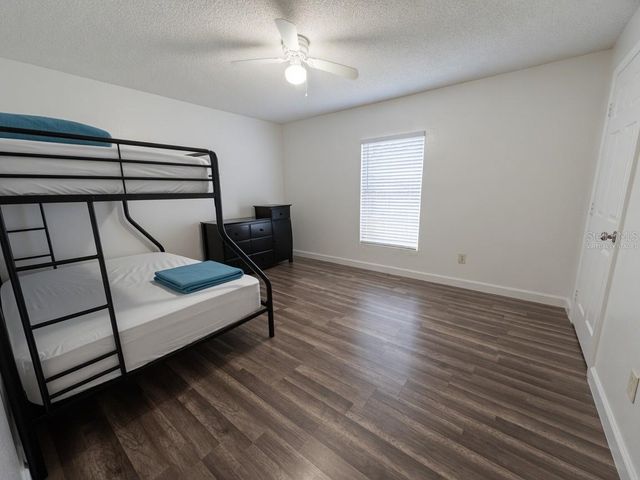 31 DEACON JONES BOULEVARD A & B, Orlando, FL 32810