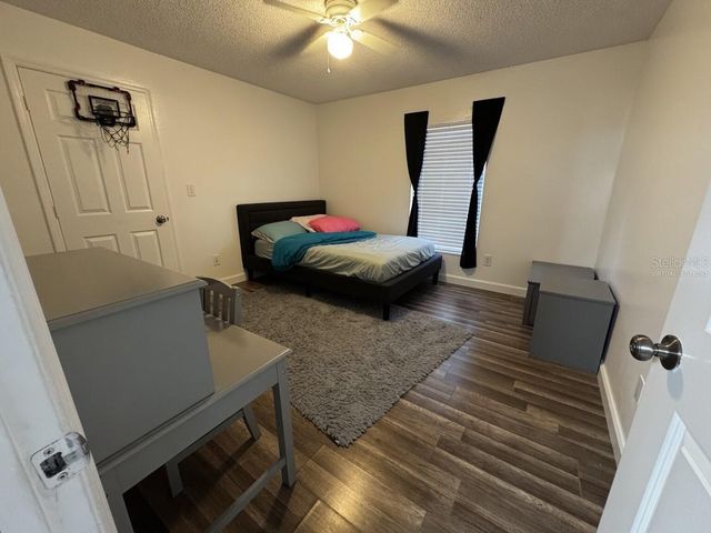 31 DEACON JONES BOULEVARD A & B, Orlando, FL 32810