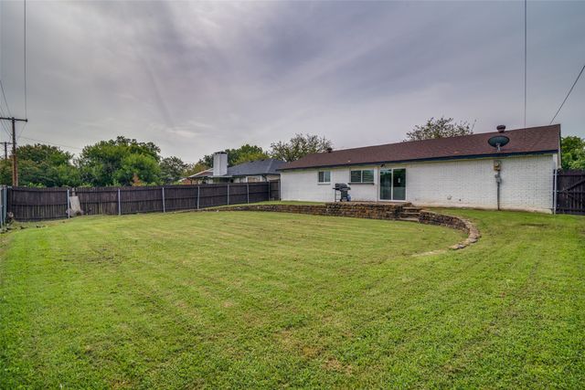 2405 Whippoorwill Drive, Mesquite, TX 75149